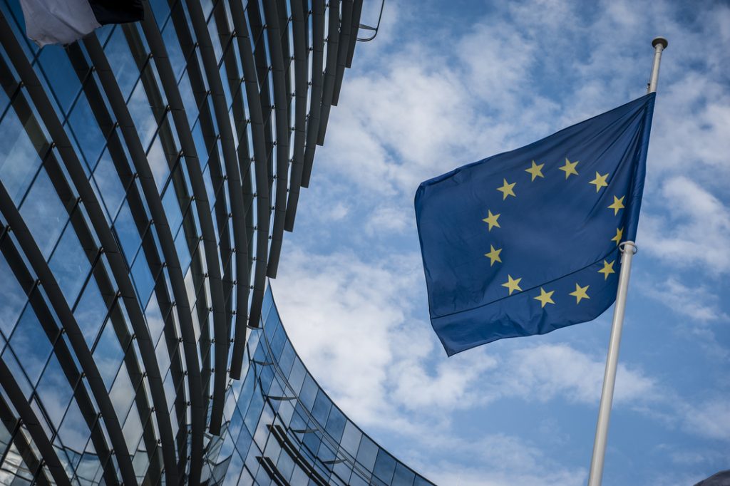 Bruksela potwierdza autonomię państw UE w regulacji sektora gier na pieniądze