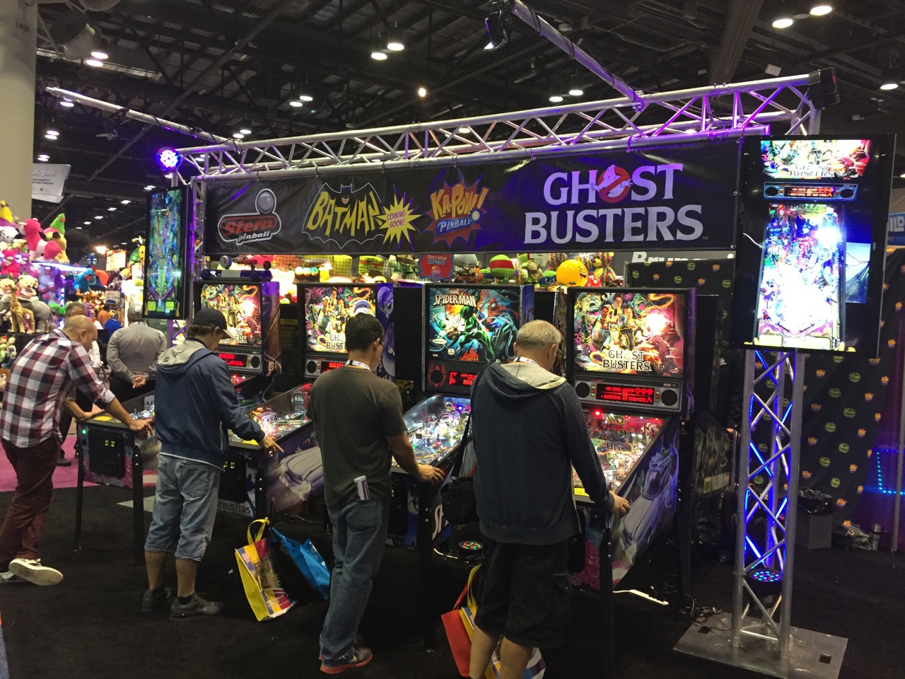 Stern Pinball na IAAPA 2016