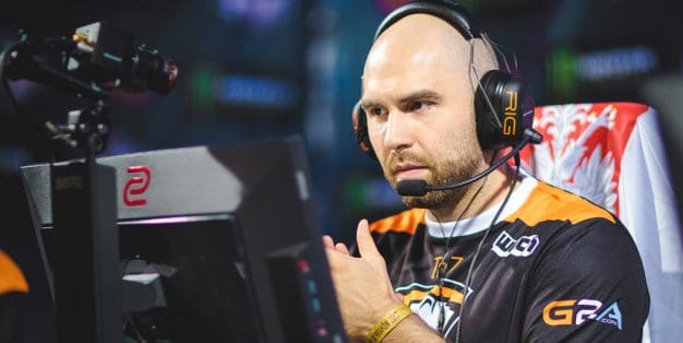 Nowe standardy w e-sporcie &#8211; Taz graczem i współwłaścicielem!