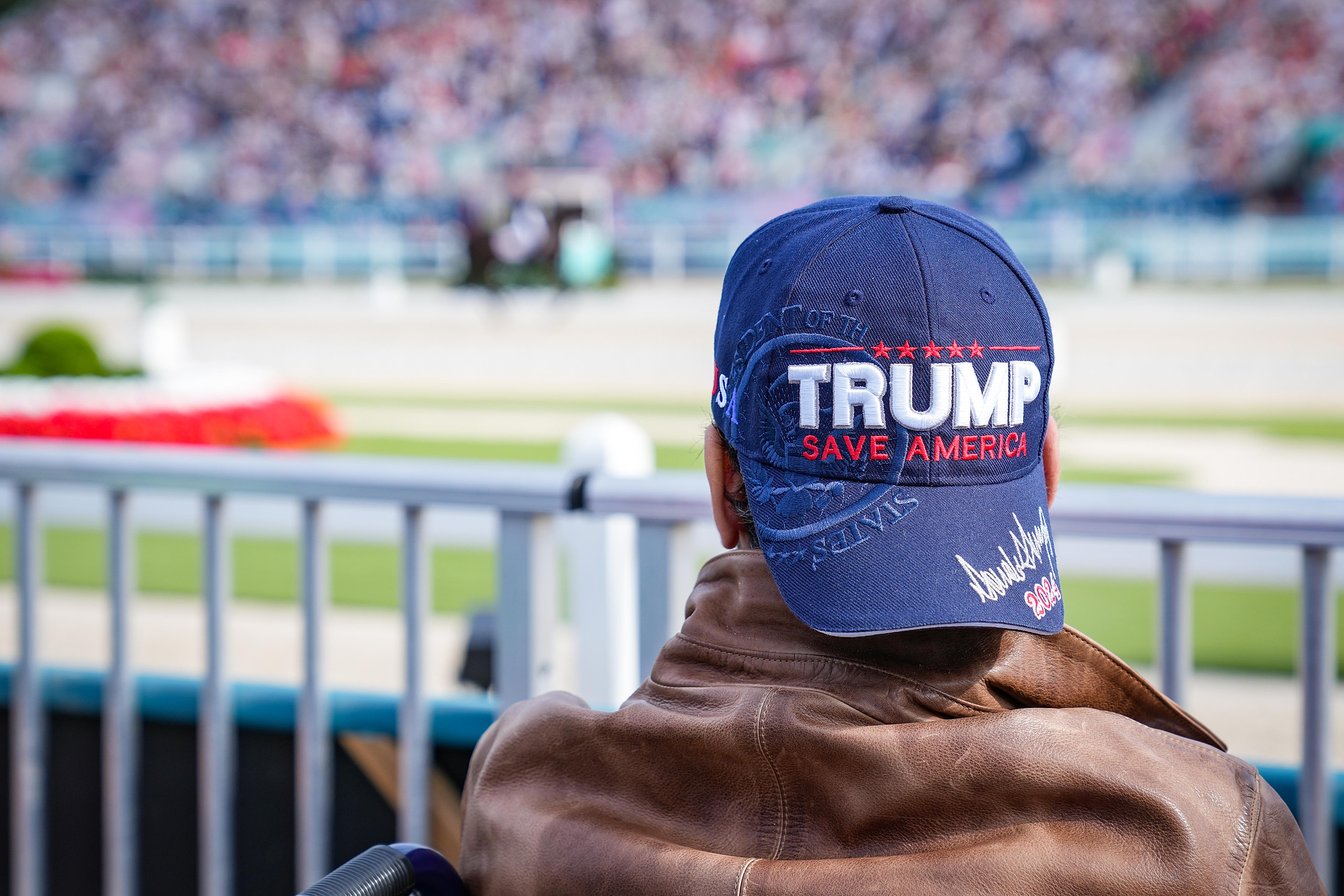 Fan of Trump watching the Grand Prix Freestyle during the Paris Olympic Games 2024 - Day 9 at Chateau de Versailles on August 4, 2024 in Versailles, France. (Photo by Pierre Costabadie/Icon Sport/Sipa USA)
2024.08.04 Versailles
Sport 
Igrzyska Olimpijskie Paryz 2024
Foto Scoop Dyga/Icon Sport/SIPA USA/PressFocus

!!! POLAND ONLY !!!