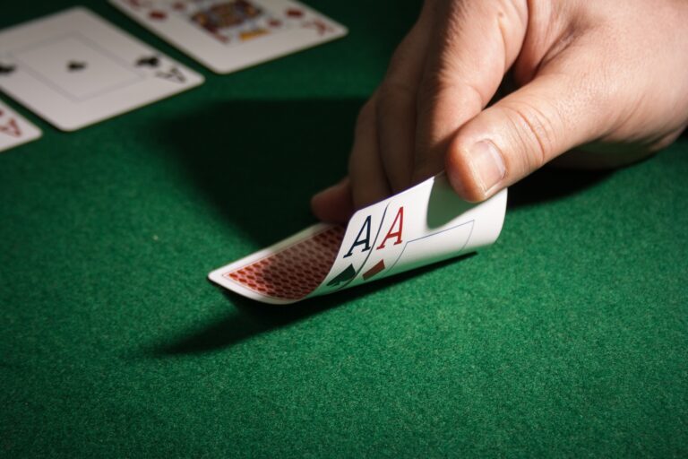 Poker jako sport umysłowy – przełom w prawie i regulacjach?