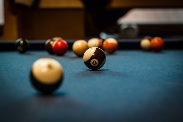 Zawodowy snookerzysta zawieszony za ustawianie meczów