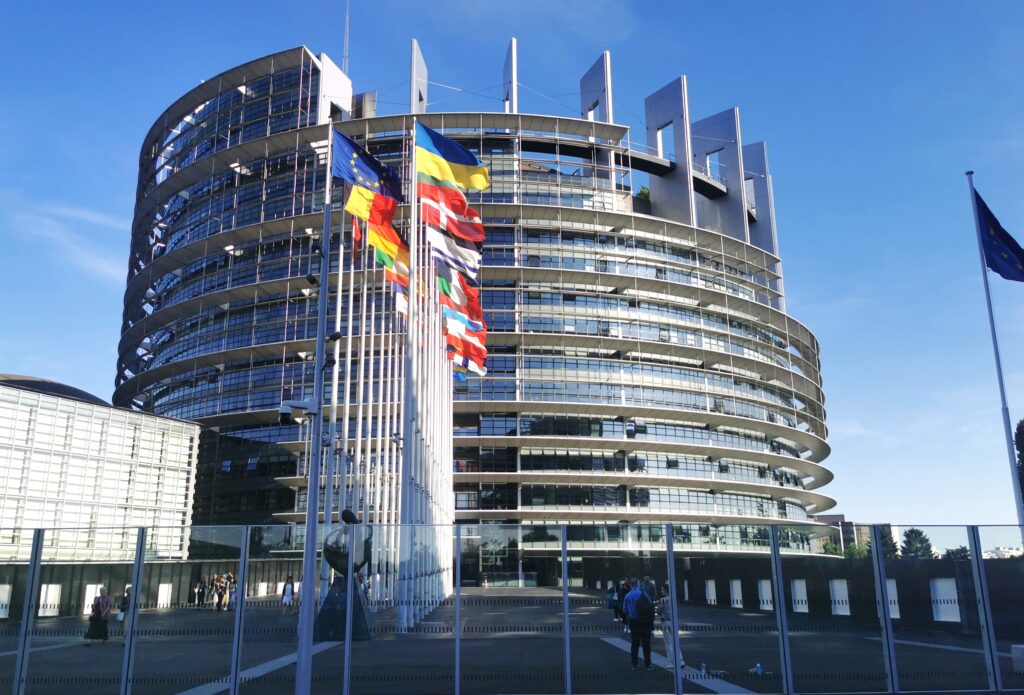 Szara strefa w Unii Europejskiej rośnie w siłę. Niepokojące dane