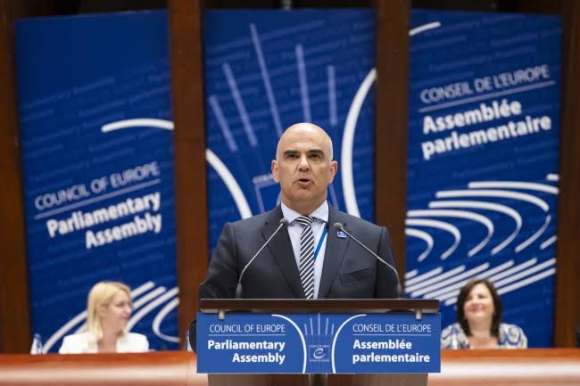 „Otwarte drzwi dla oszustw” – ostrzeżenie Rady Europy