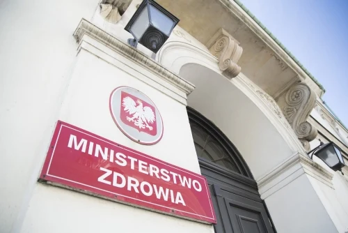 Jak Ministerstwo Zdrowia zapobiega uzależnieniom od hazardu wśród młodzieży? Odpowiedź na poselską interpelację